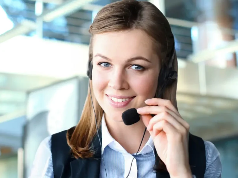 An OfficeHQ virtual reception company customer service team member.